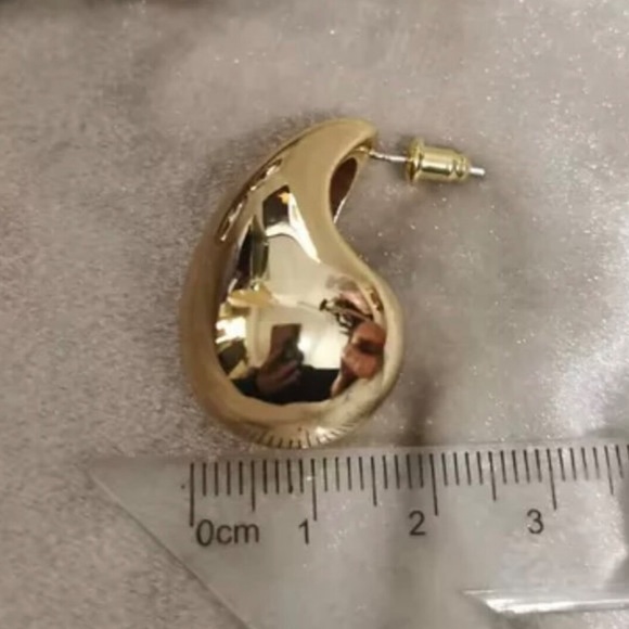 Drop gold earrings - Picture 4 of 7